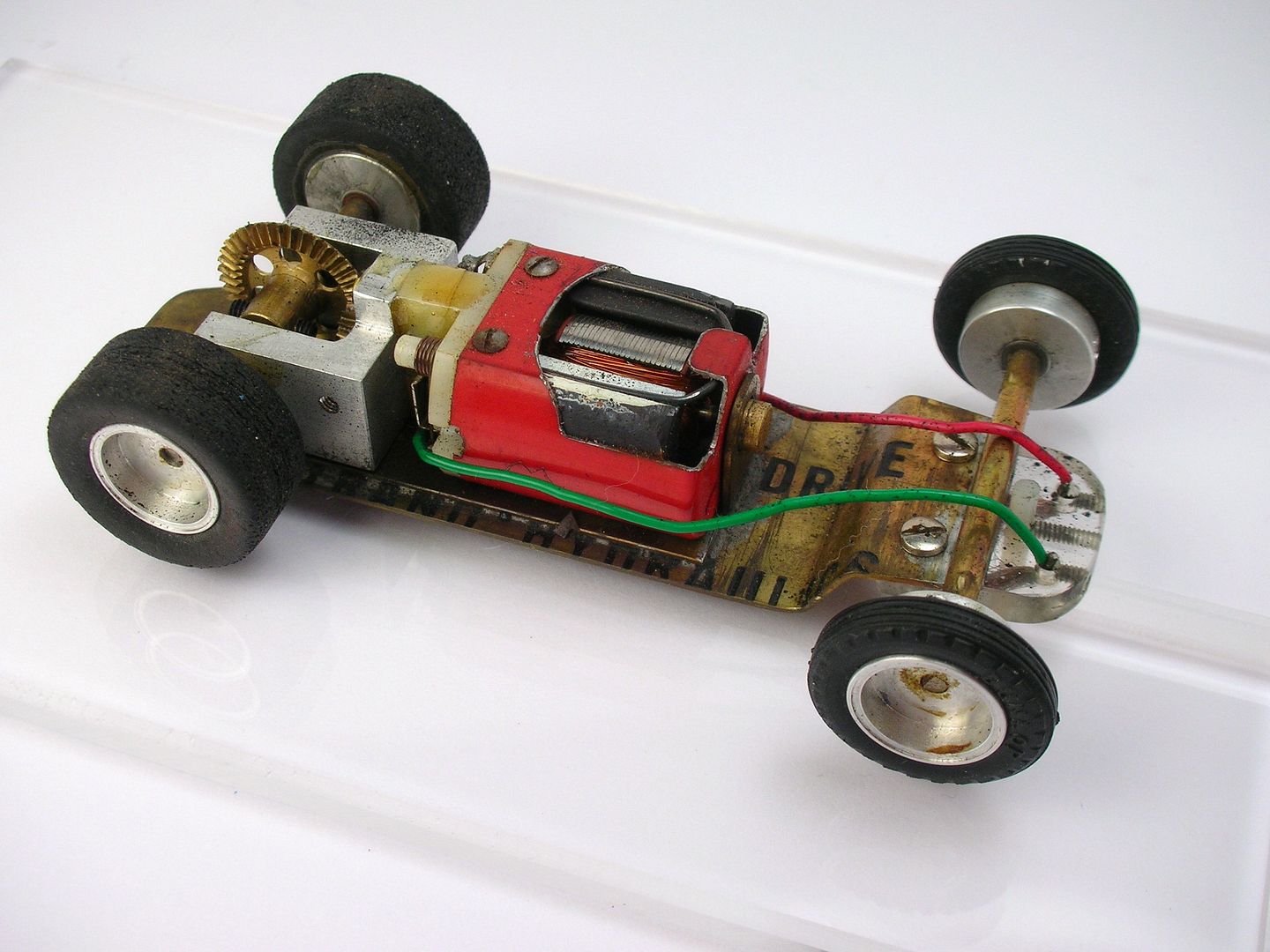 Midwest 1/32 racers... brass pans and guide pins! The DC65X Diaries